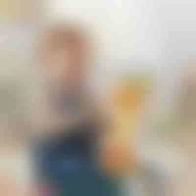 Интерактивна плюшена жирафка | GIRADANCE